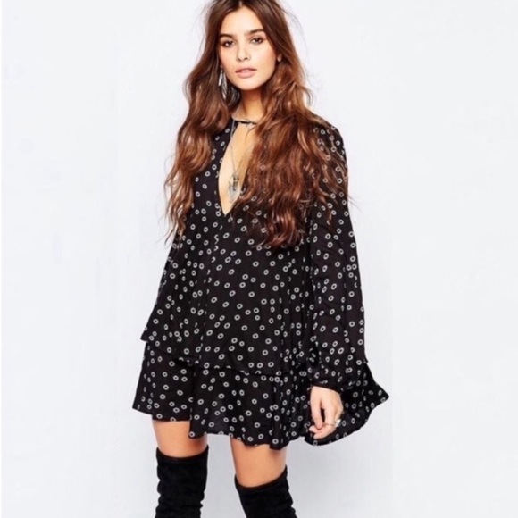 Free People Dresses & Skirts - Free People Beck Boho Chic Floral Mini Dress